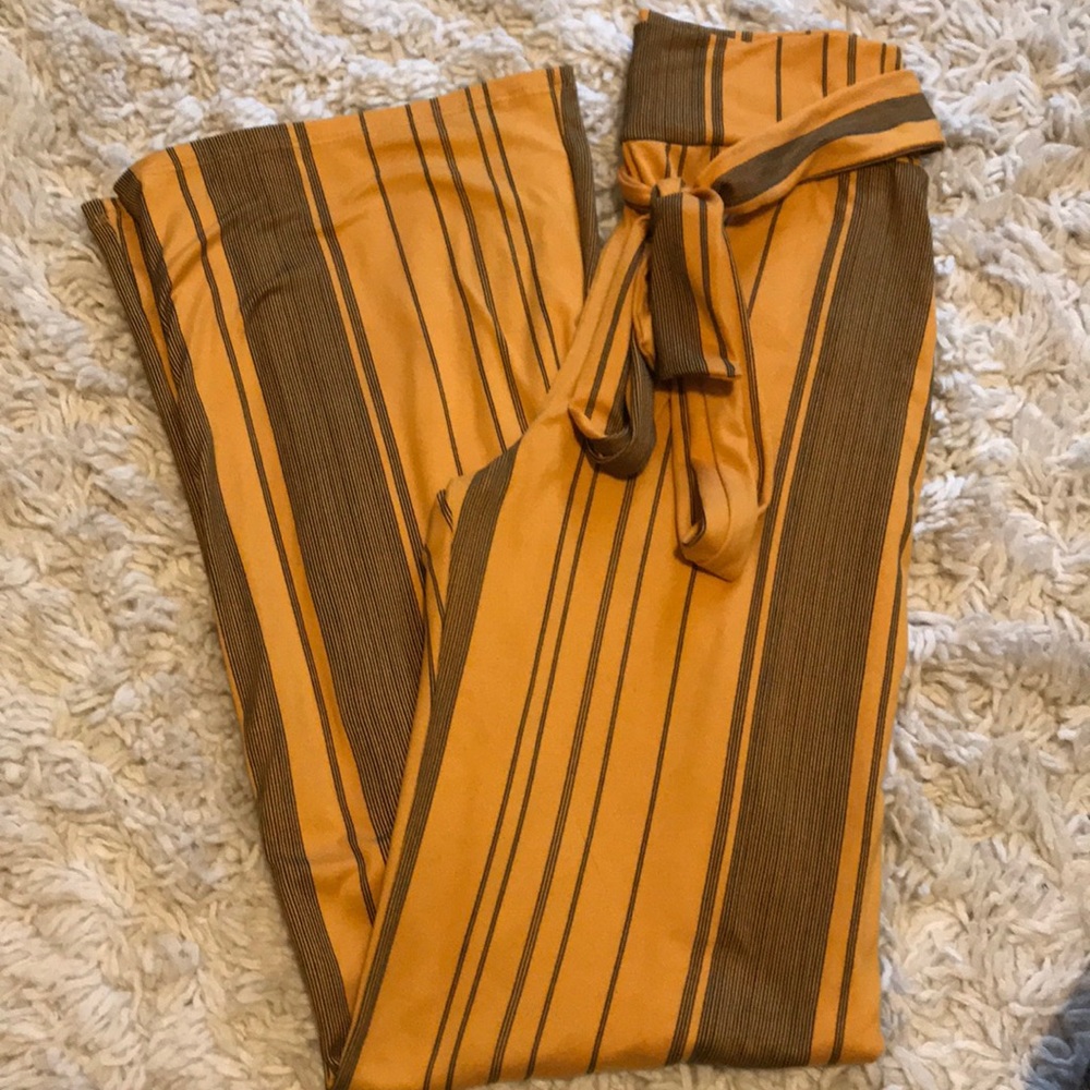 Wide leg pants